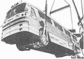bus-in-net.jpg (21514 bytes)